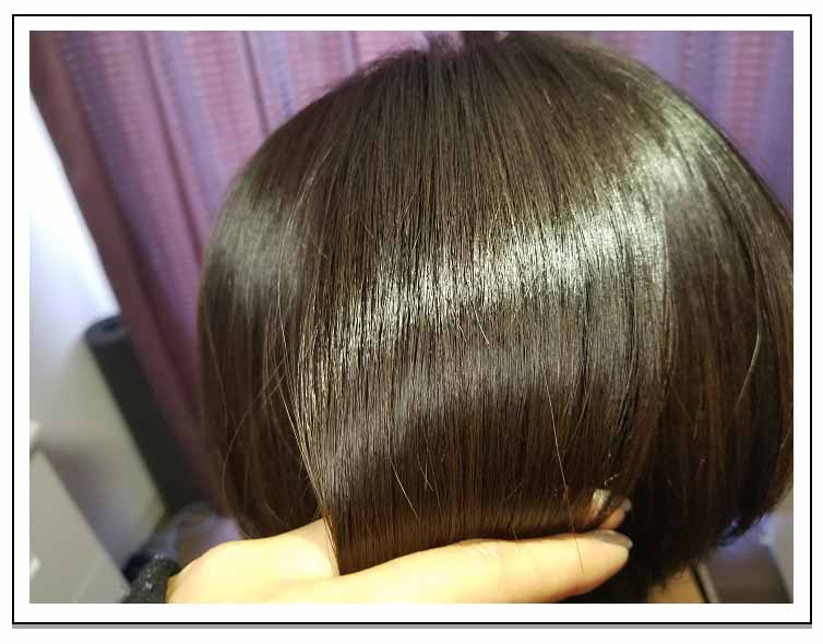 リリィジュ　ハリ・コシ・ツヤ髪