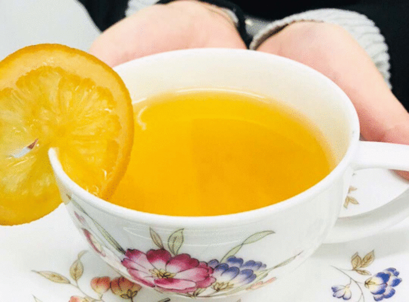 輪切りレモンはちみつ漬　紅茶